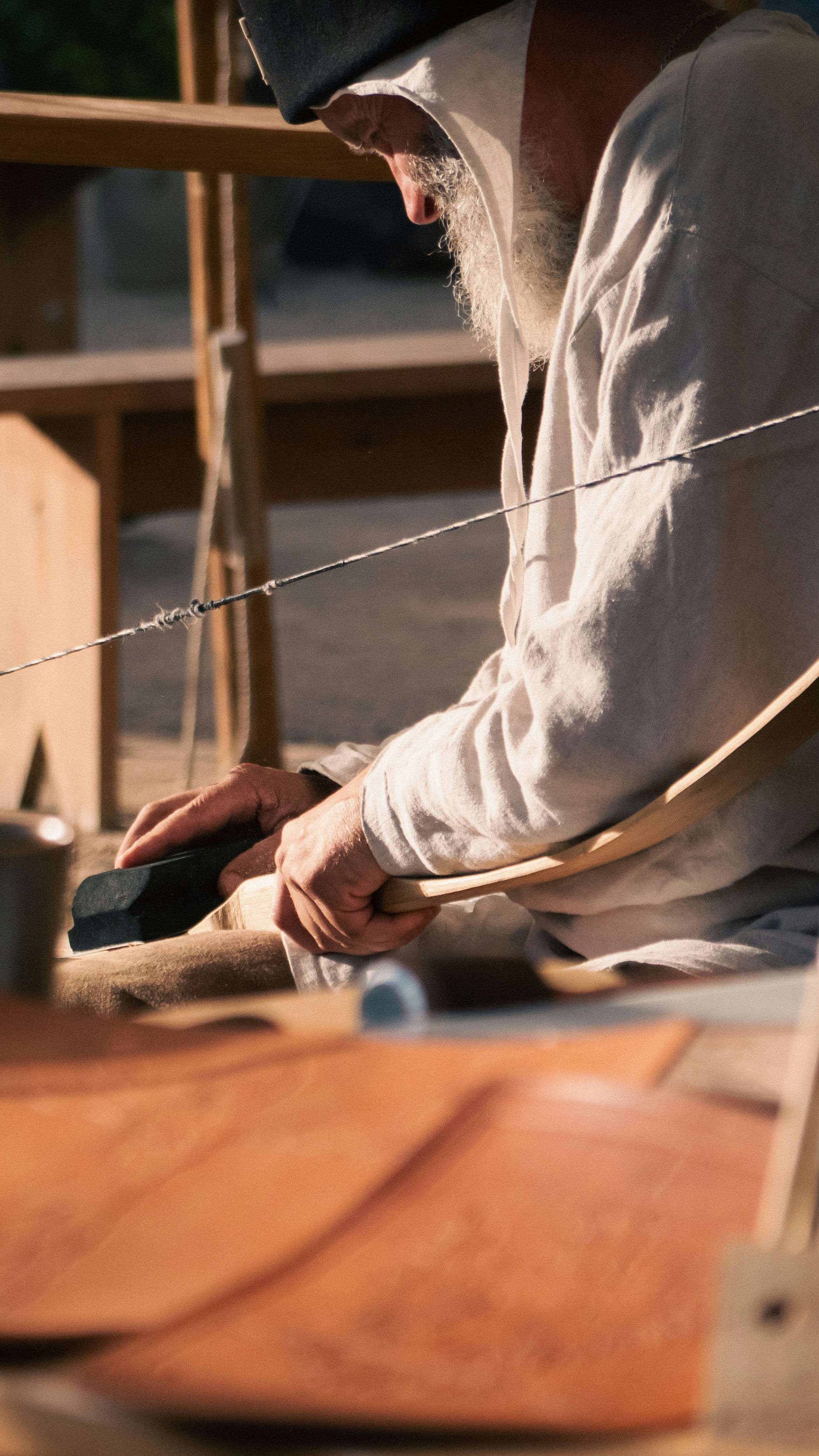 A man carving wood | Source: Unsplash