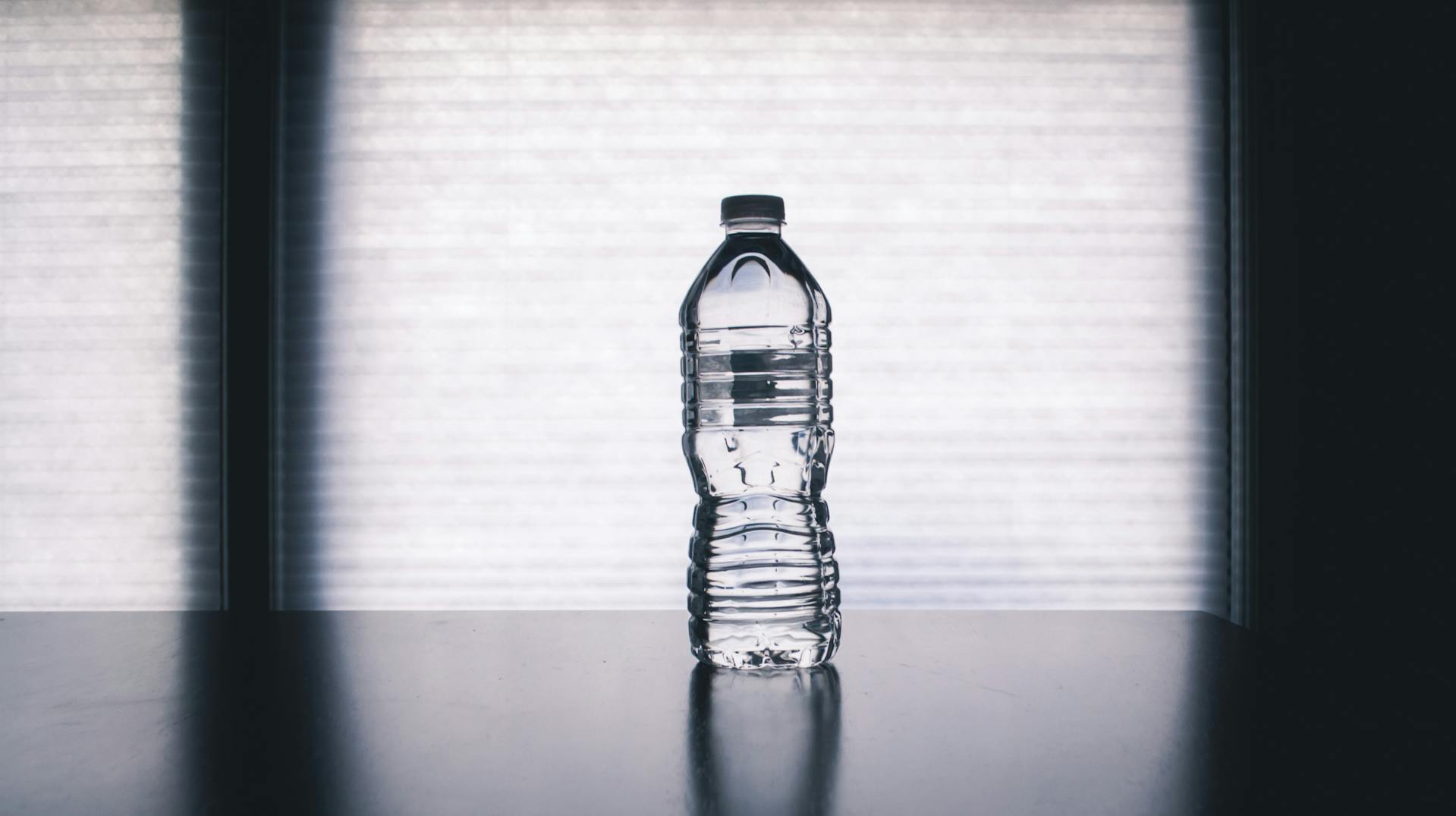 A bottle of water | Source: Pexels