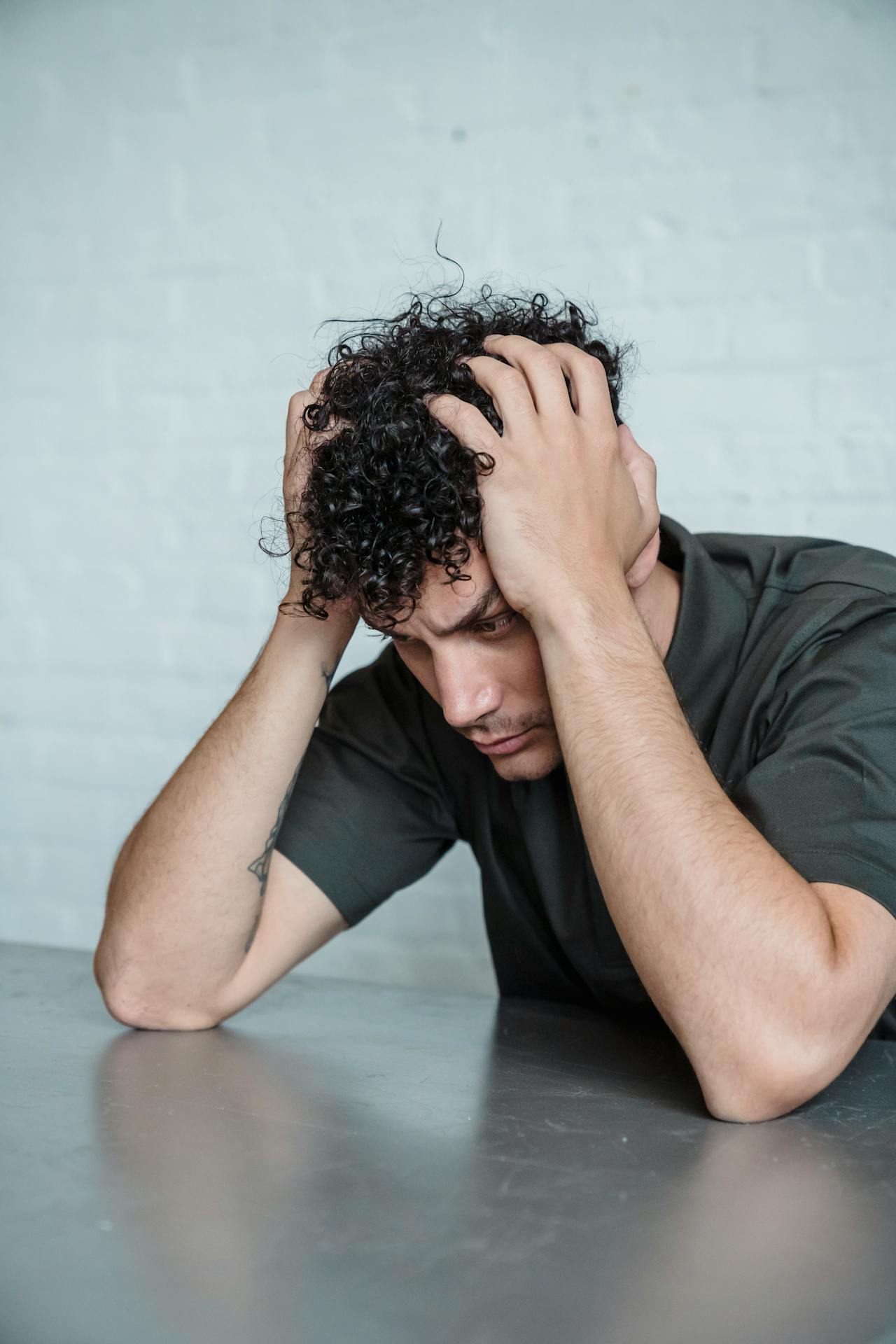 A depressed man | Source: Pexels