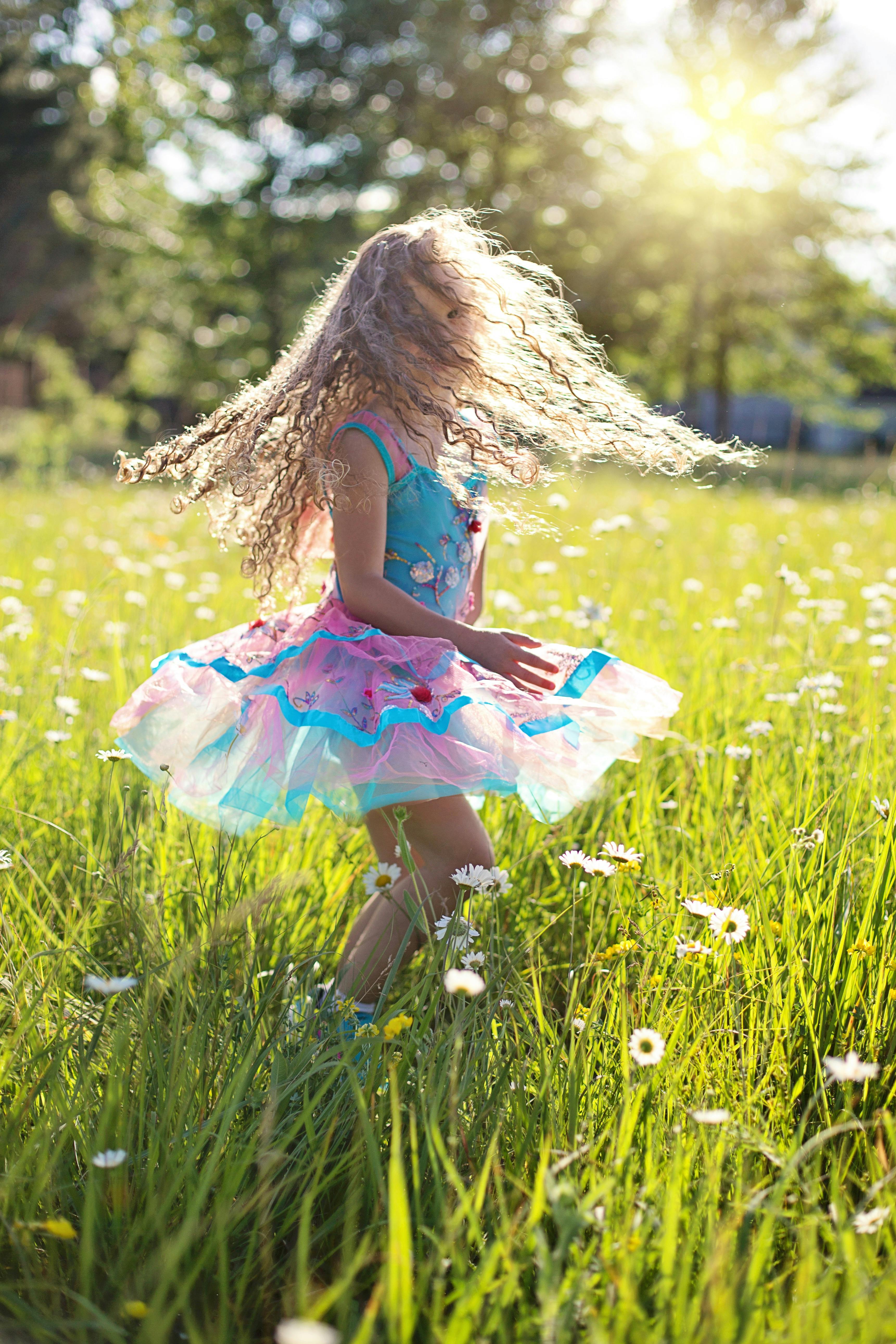 A happy little girl | Source: Pexels