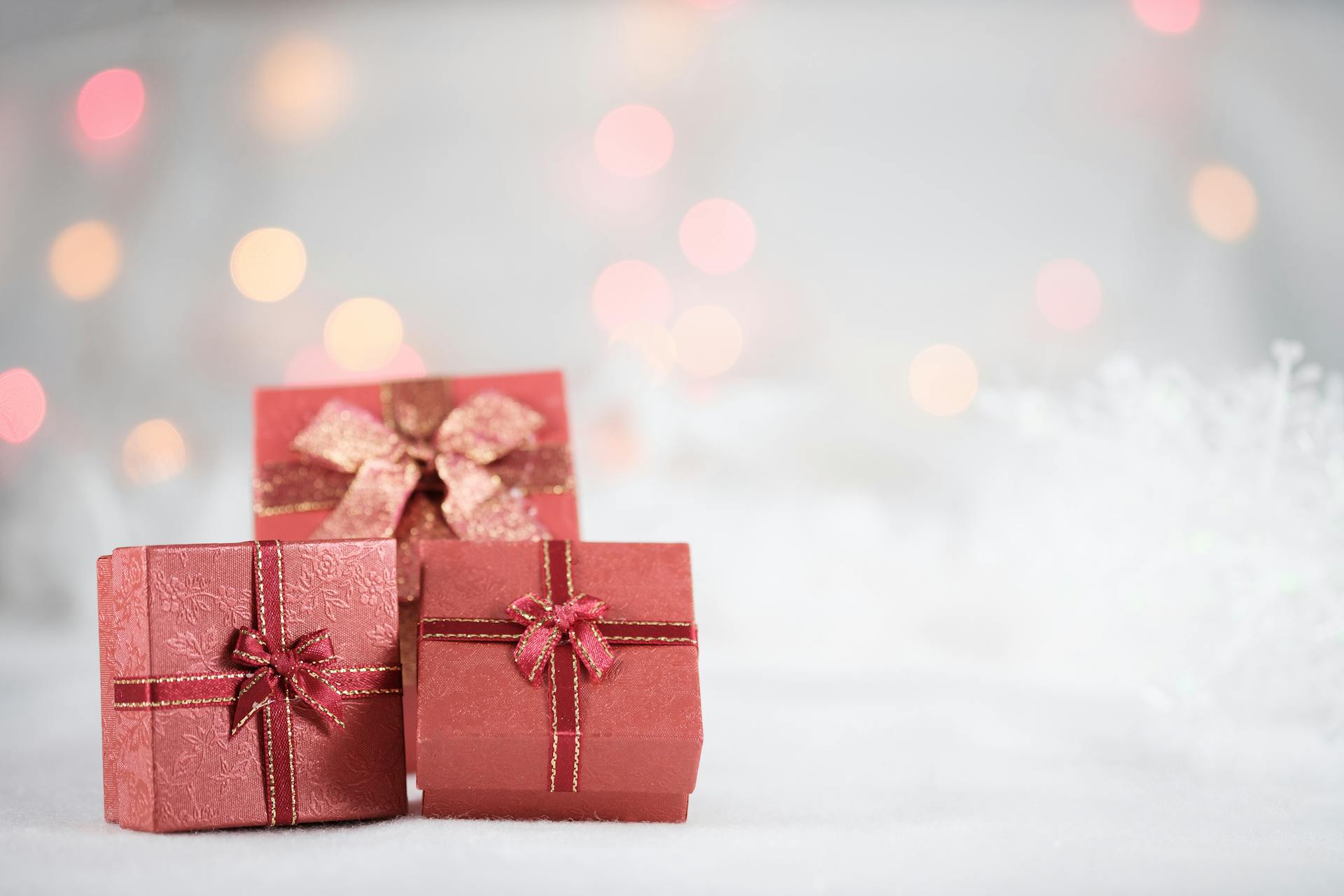 Christmas gifts | Source: Pexels