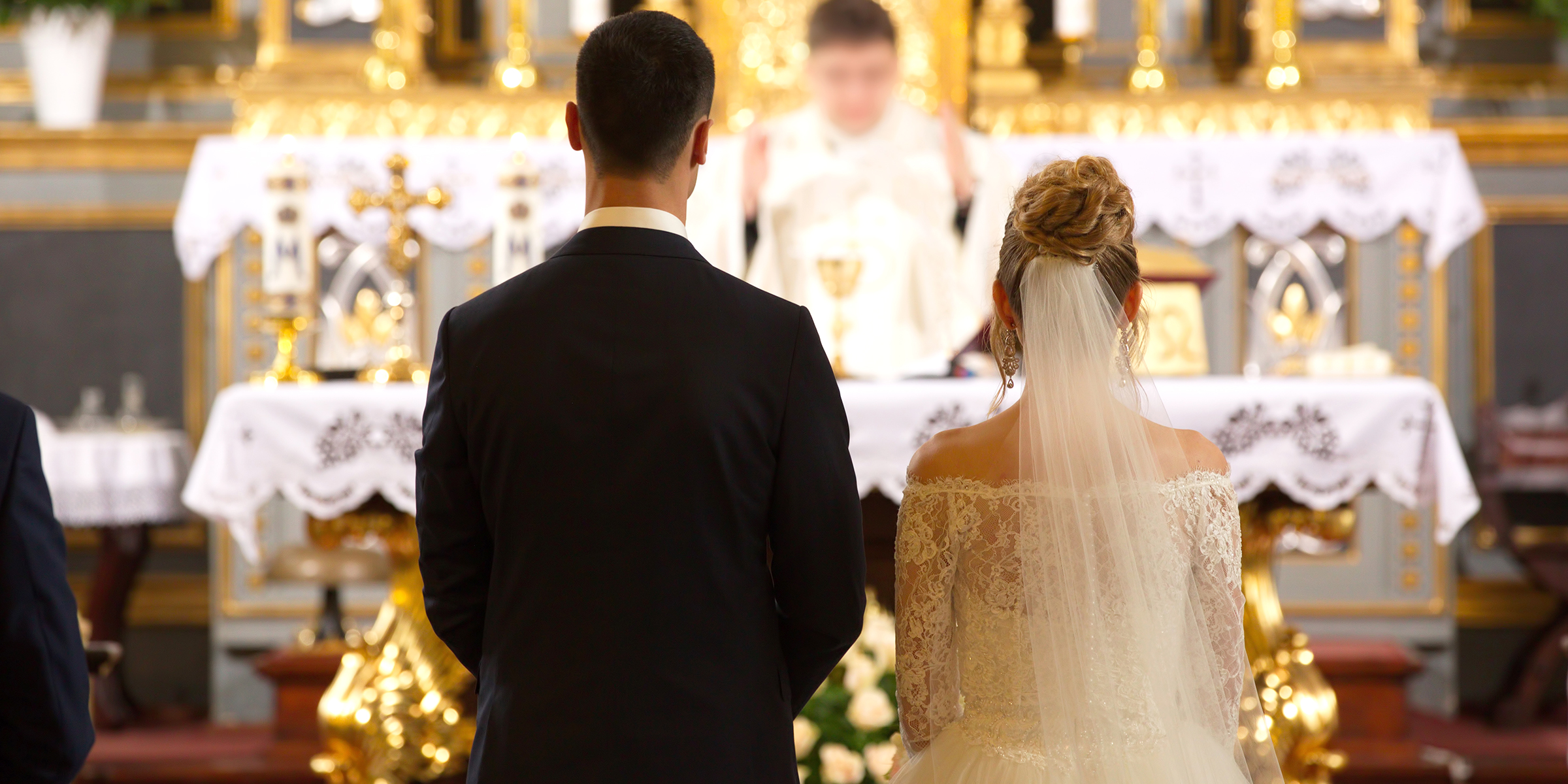 A couple getting married | Source: Shutterstock