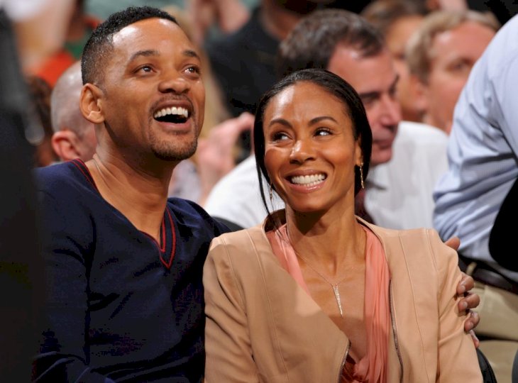Will Smith and Jada Pinkett watch Game Five of the Eastern Conference Semifinals during the 2012 NBA Playoffs on May 21, 2012, at the TD Garden in Boston, Massachusetts | Photo: Getty Images