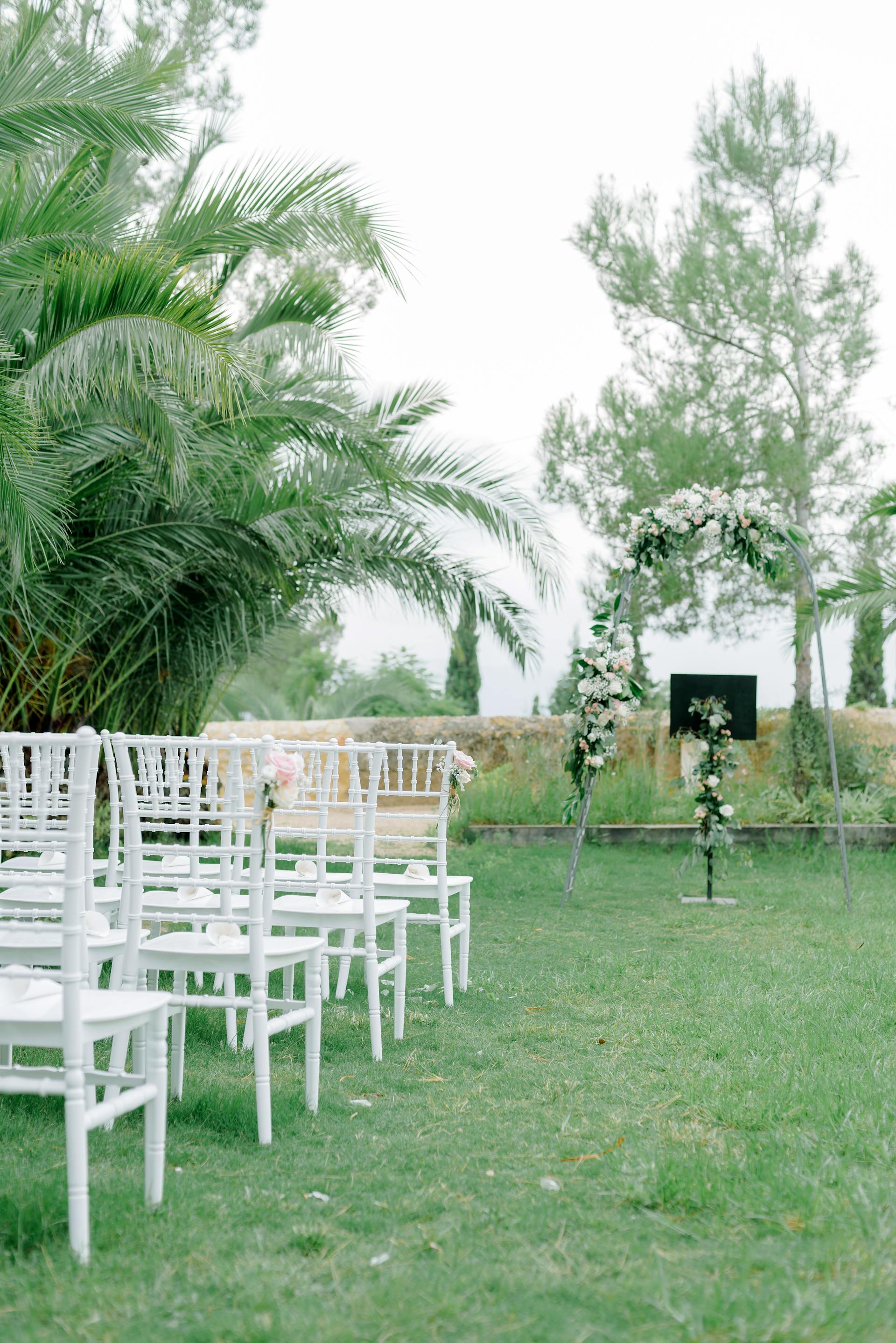 An outdoor wedding venue | Source: Pexels