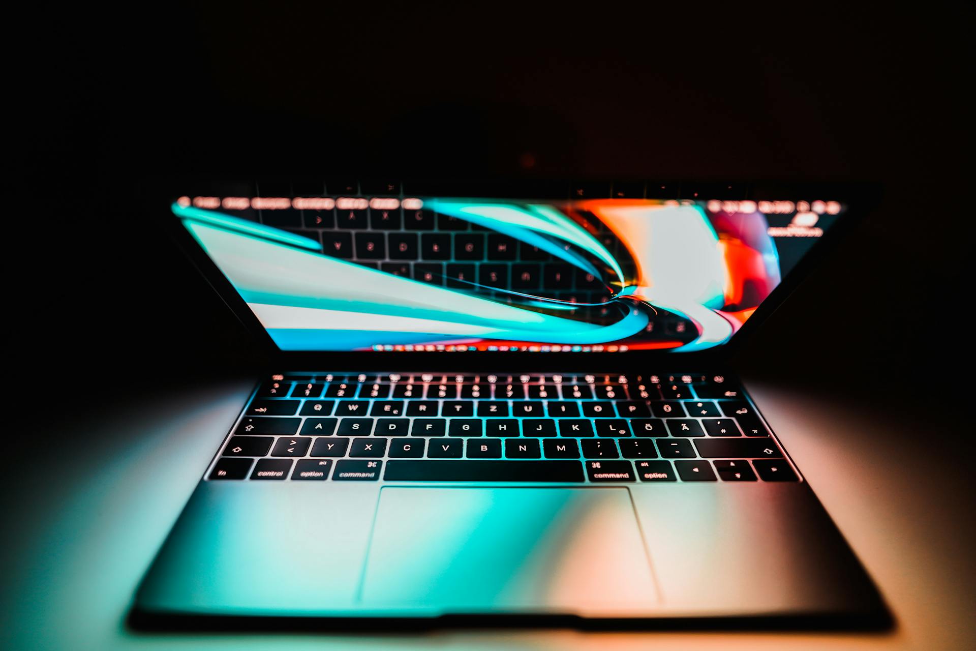 A laptop on a table | Source: Pexels