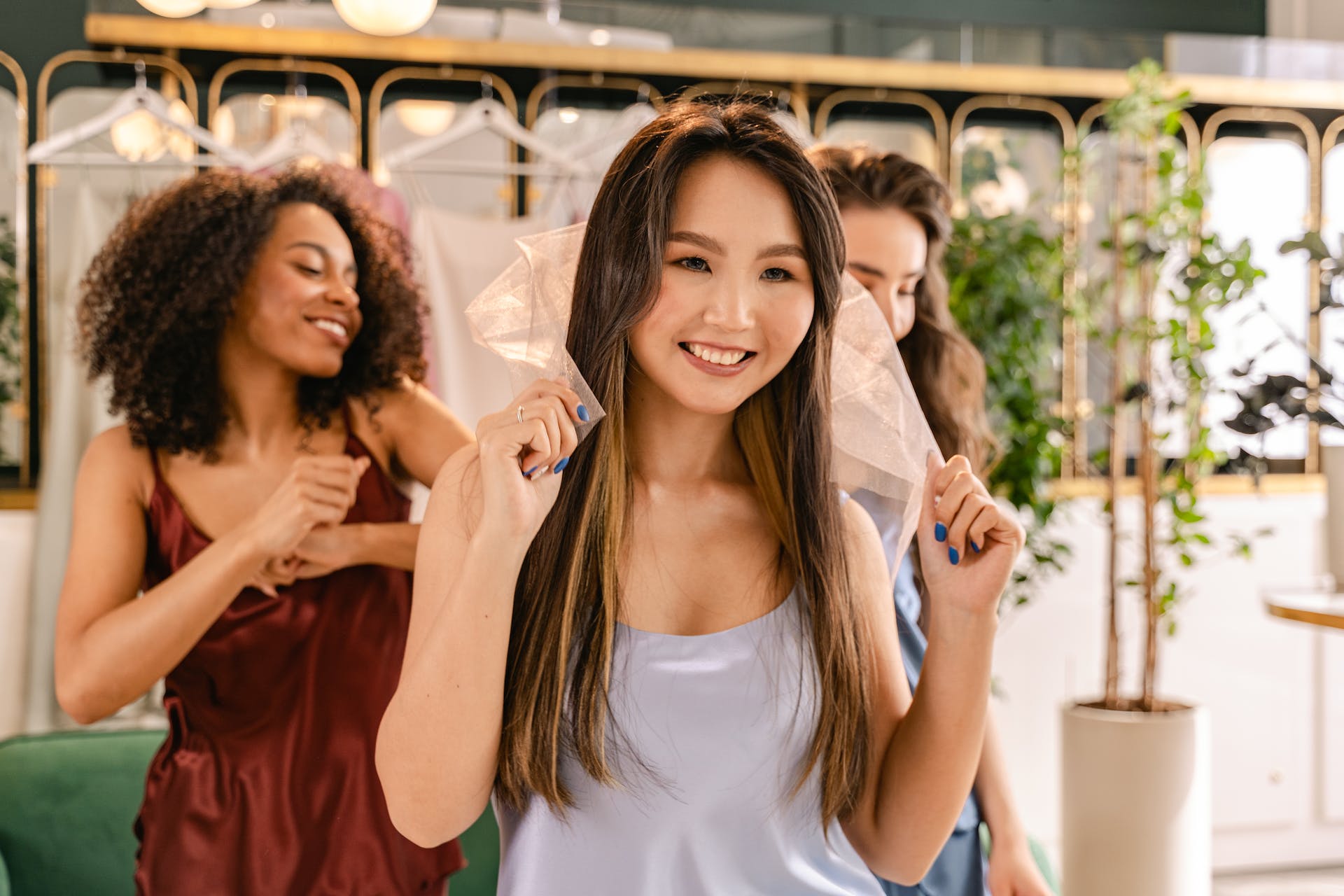 Three young women | Source: Pexels