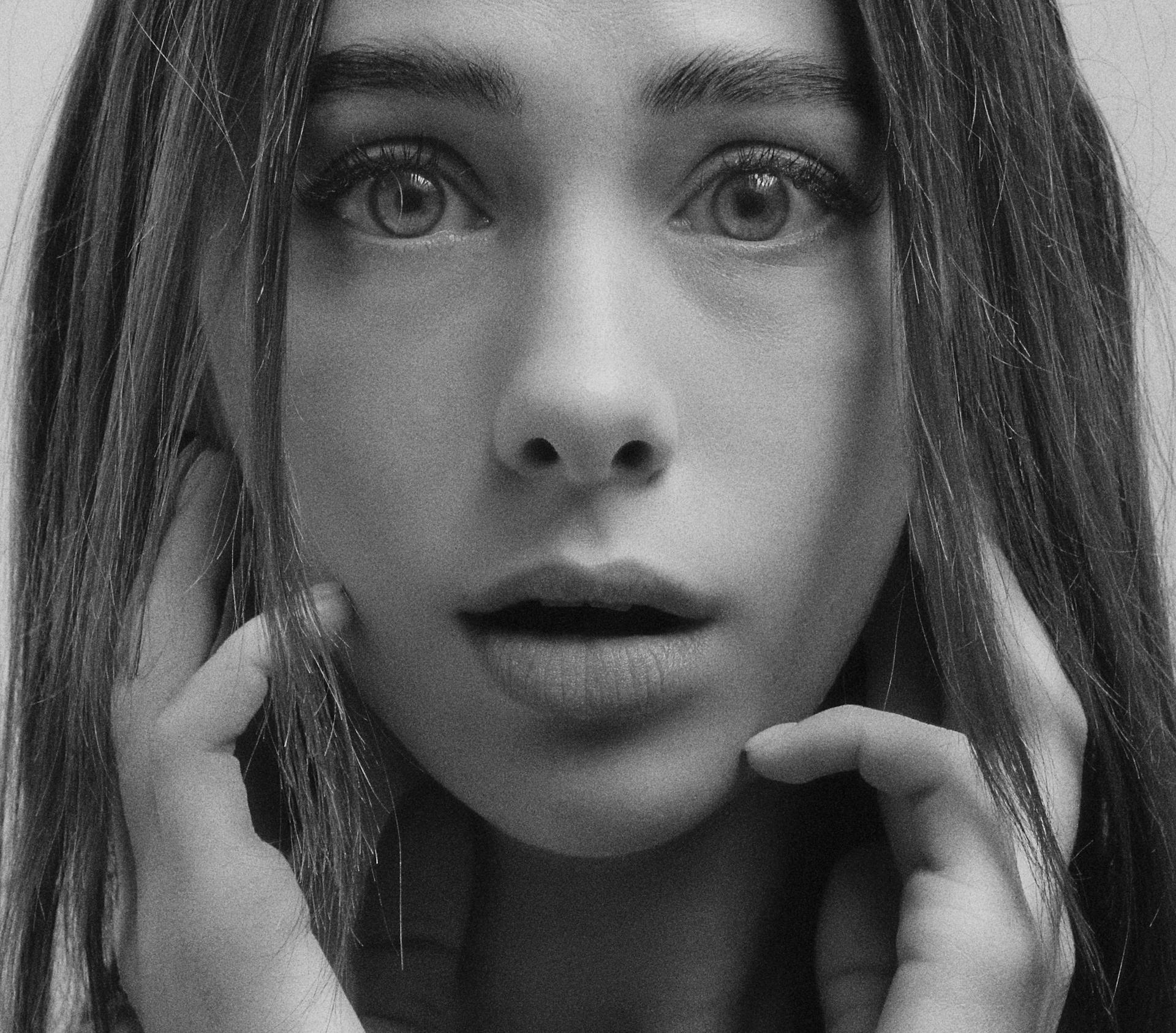 A sad and shocked woman | Source: Pexels
