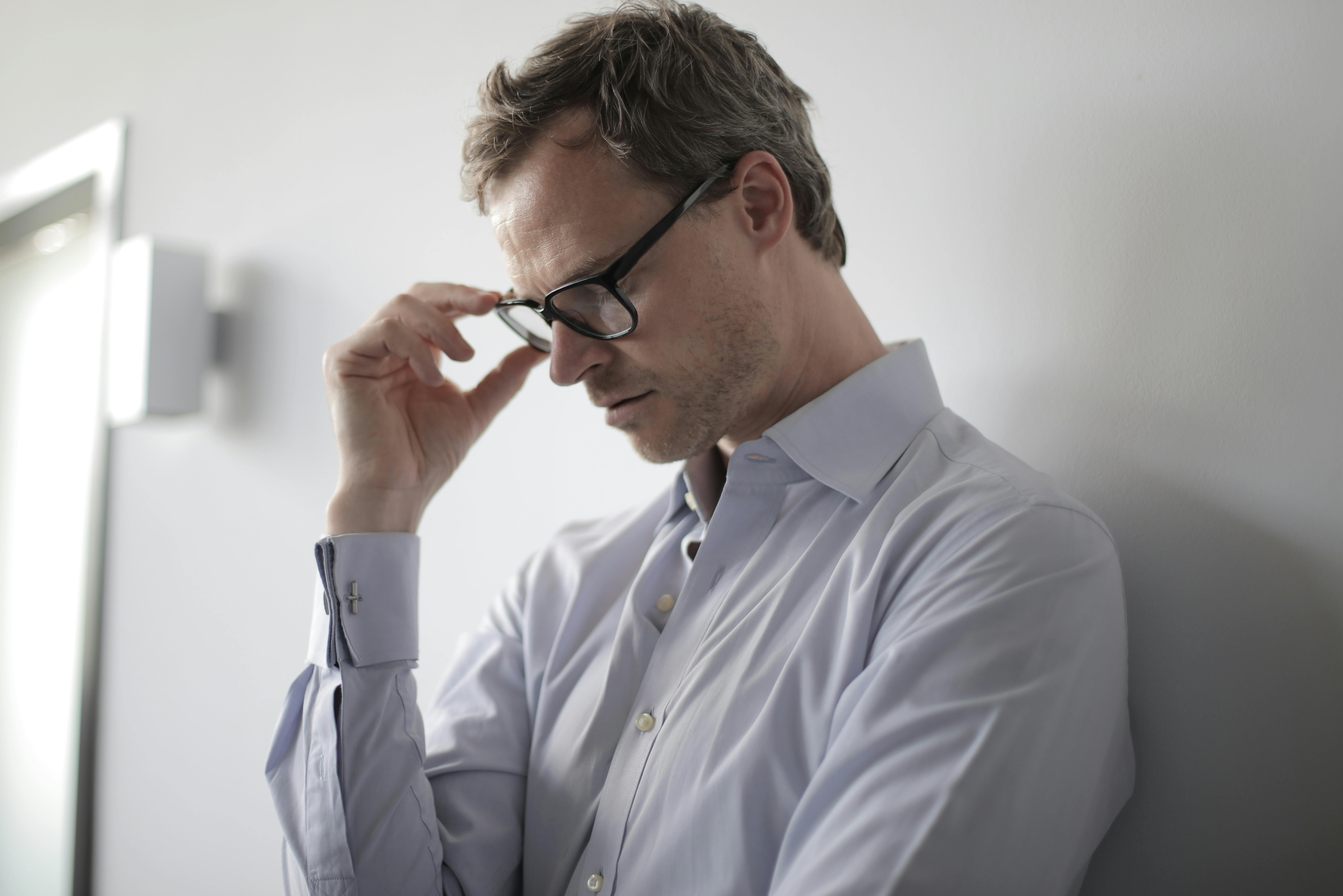 A tired man | Source: Pexels