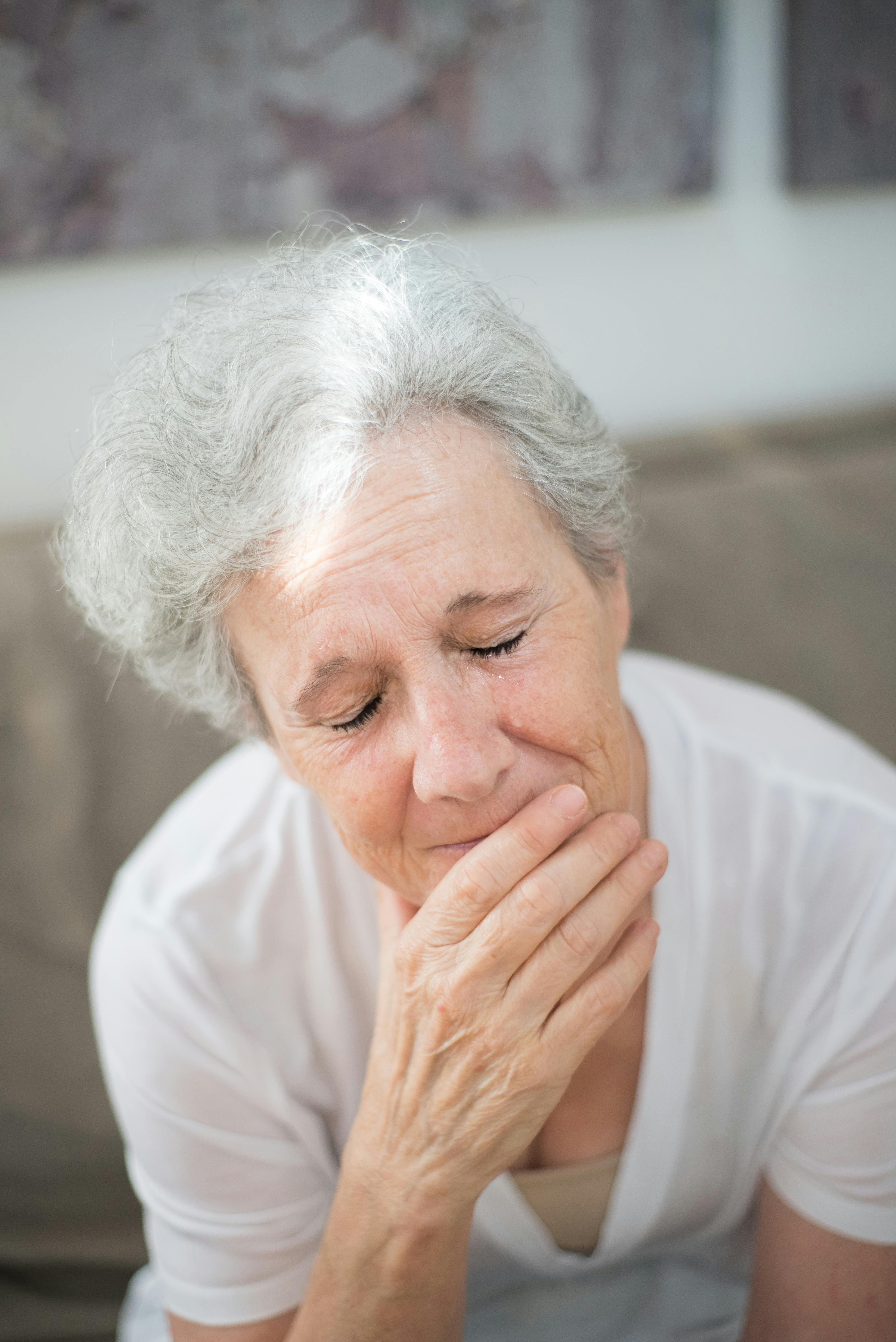 A crying middle-aged woman | Source: Pexels