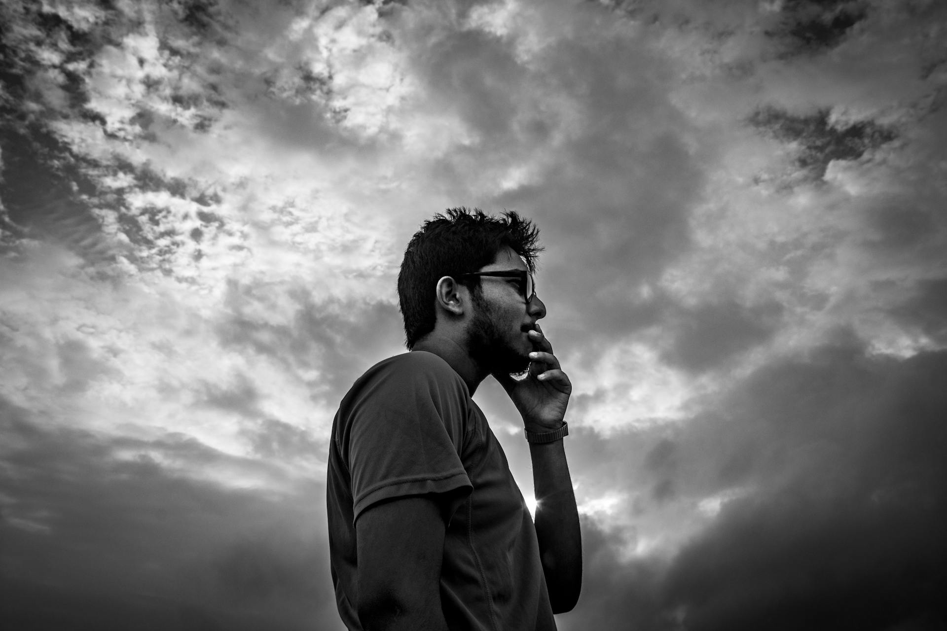 A distressed man | Source: Pexels