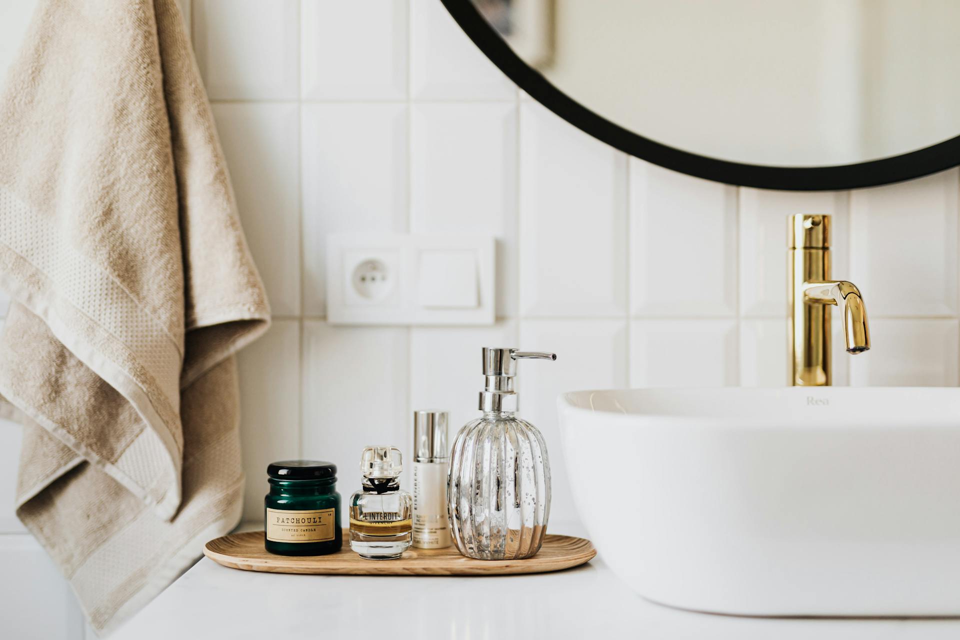 Skincare products in a bathroom | Source: Pexels