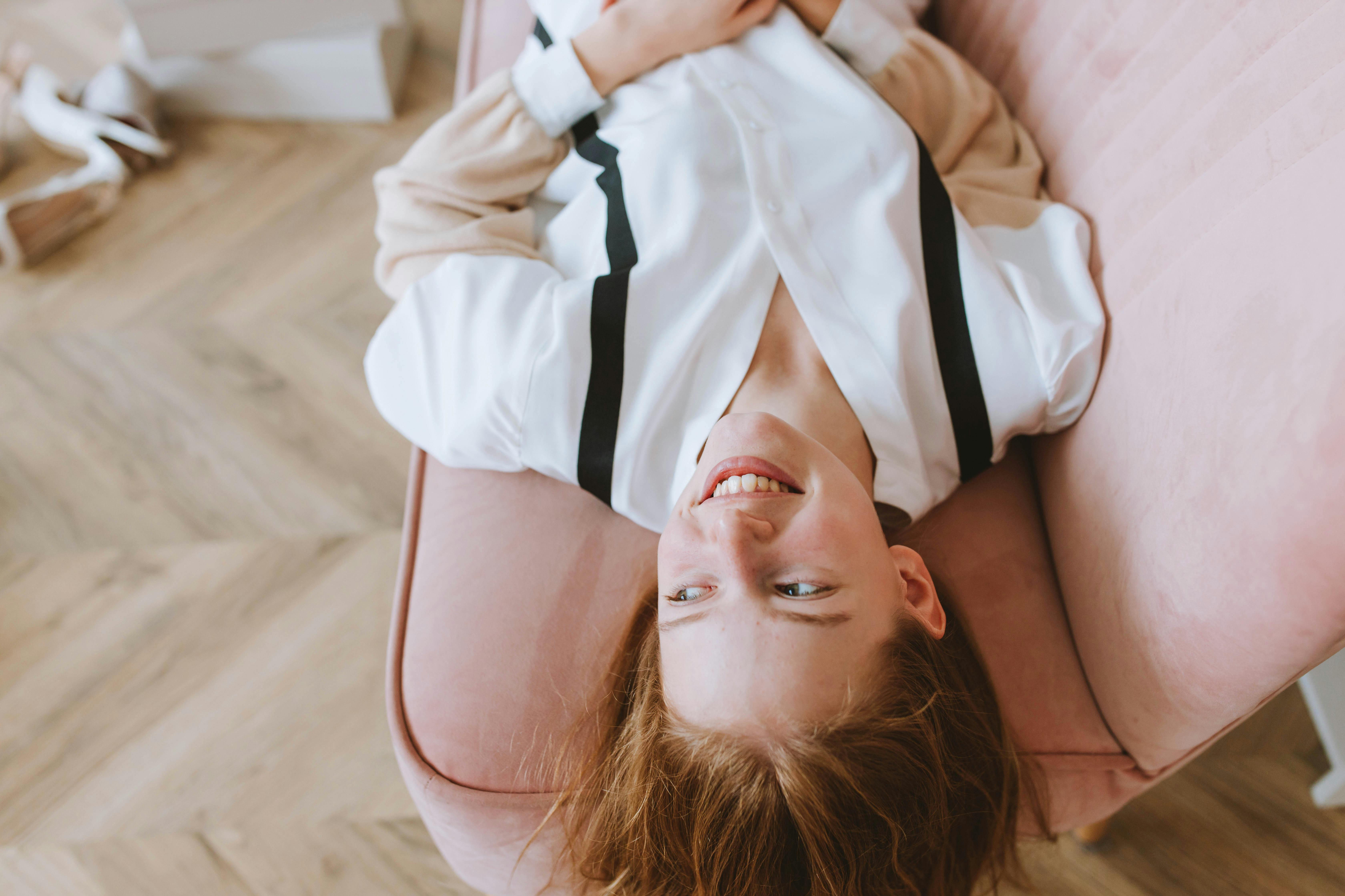 A happy girl relaxing | Source: Pexels