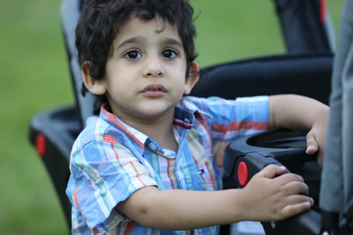 Peter and Victoria started to notice that their child had absolutely no physical resemblance to either of them as he grew older | Source: Pexels
